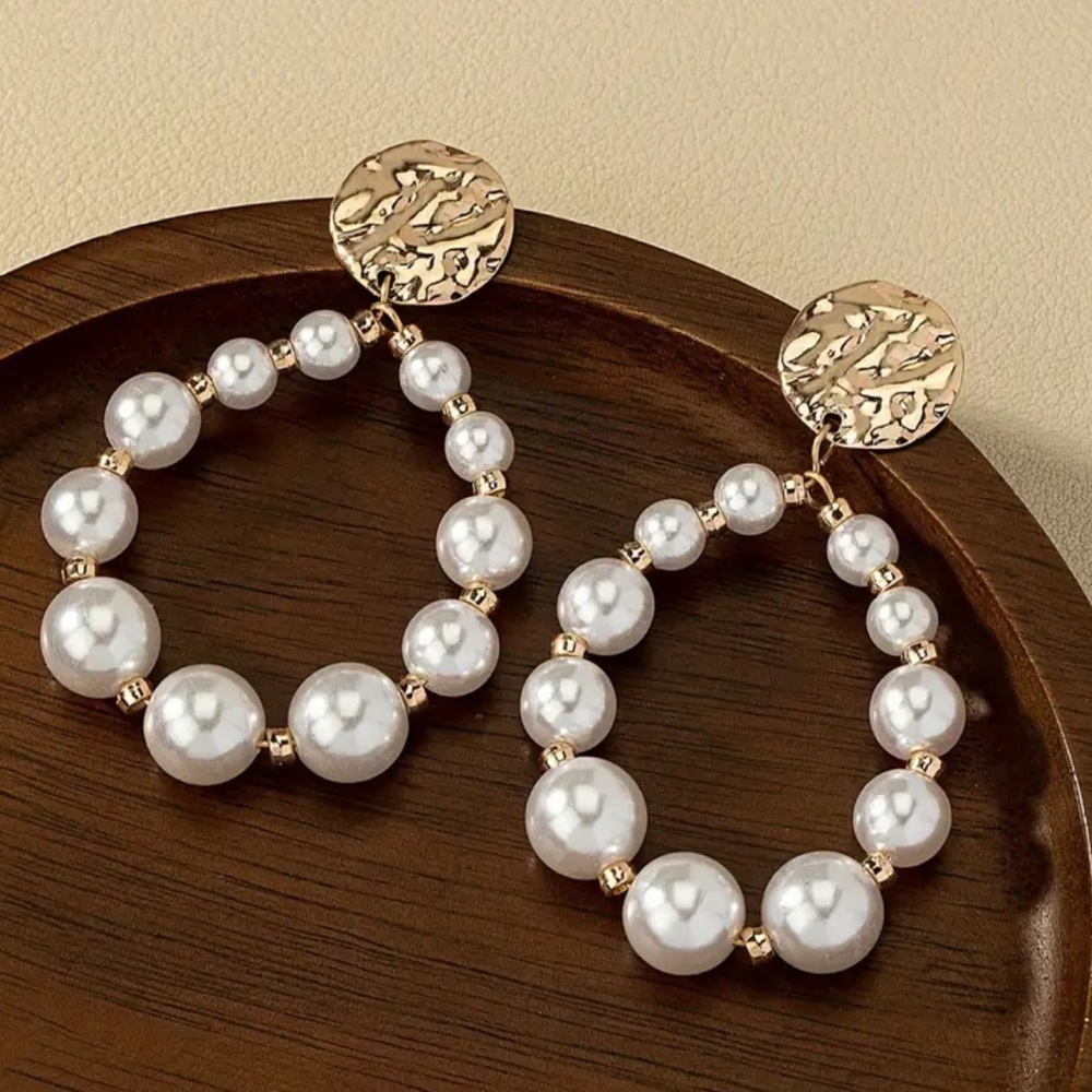 NEW Breaded White Pearl Hollow Waterdrop Gold Plated Earrings